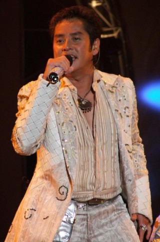 2017谭咏麟武汉演唱会直播视频高清完整版在